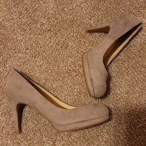 CL by Laundry stiletto pumps